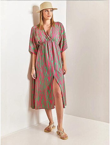 Vestido midi estampado com decote em v e racha lucci
