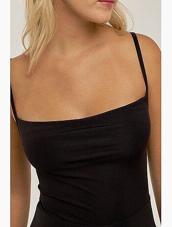 Vestido midi evasé com alças hiccup