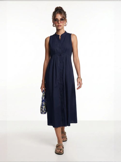 Vestido midi evasé sem mangas com gola mandarim istanbul - Kiabi Vestido midi evasé sem mangas com gola mandarim istanbul - Kiabi