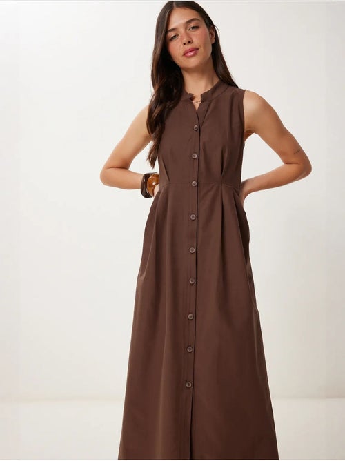 Vestido midi evasé sem mangas com gola mandarim istanbul - Kiabi Vestido midi evasé sem mangas com gola mandarim istanbul - Kiabi