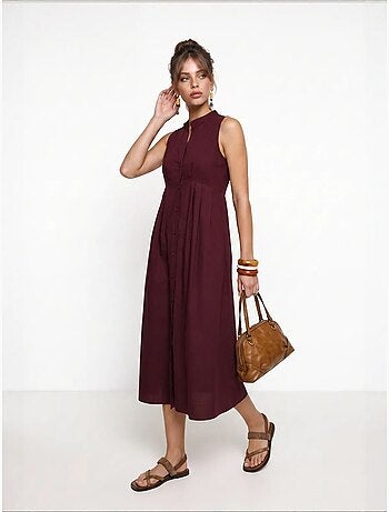 Vestido midi evasé sem mangas com gola mandarim istanbul