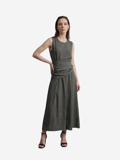 Vestido midi evasê sem mangas my fashion - Kiabi Vestido midi evasê sem mangas my fashion - Kiabi