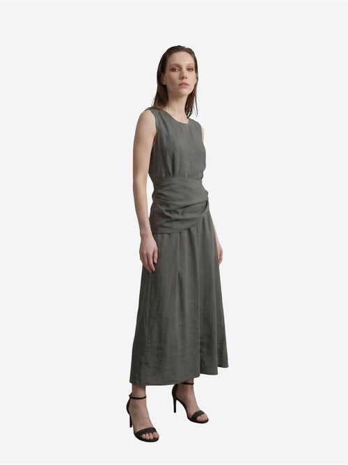 Vestido midi evasê sem mangas my fashion - Kiabi Vestido midi evasê sem mangas my fashion - Kiabi