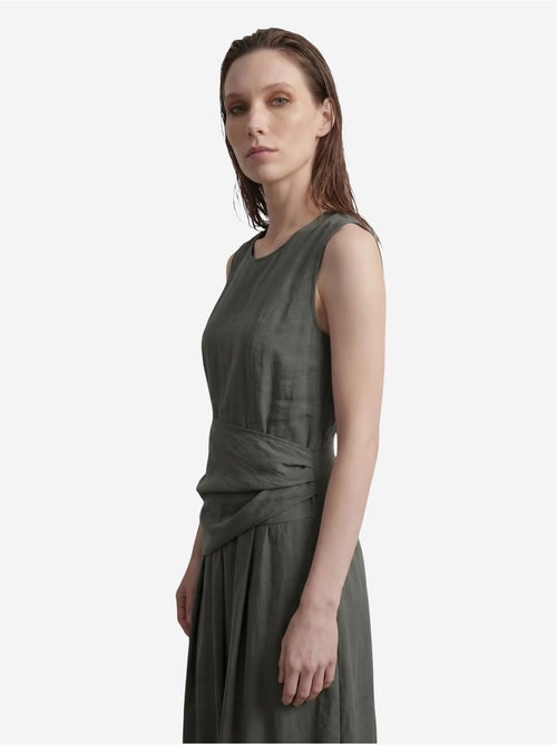 Vestido midi evasê sem mangas my fashion - Kiabi Vestido midi evasê sem mangas my fashion - Kiabi