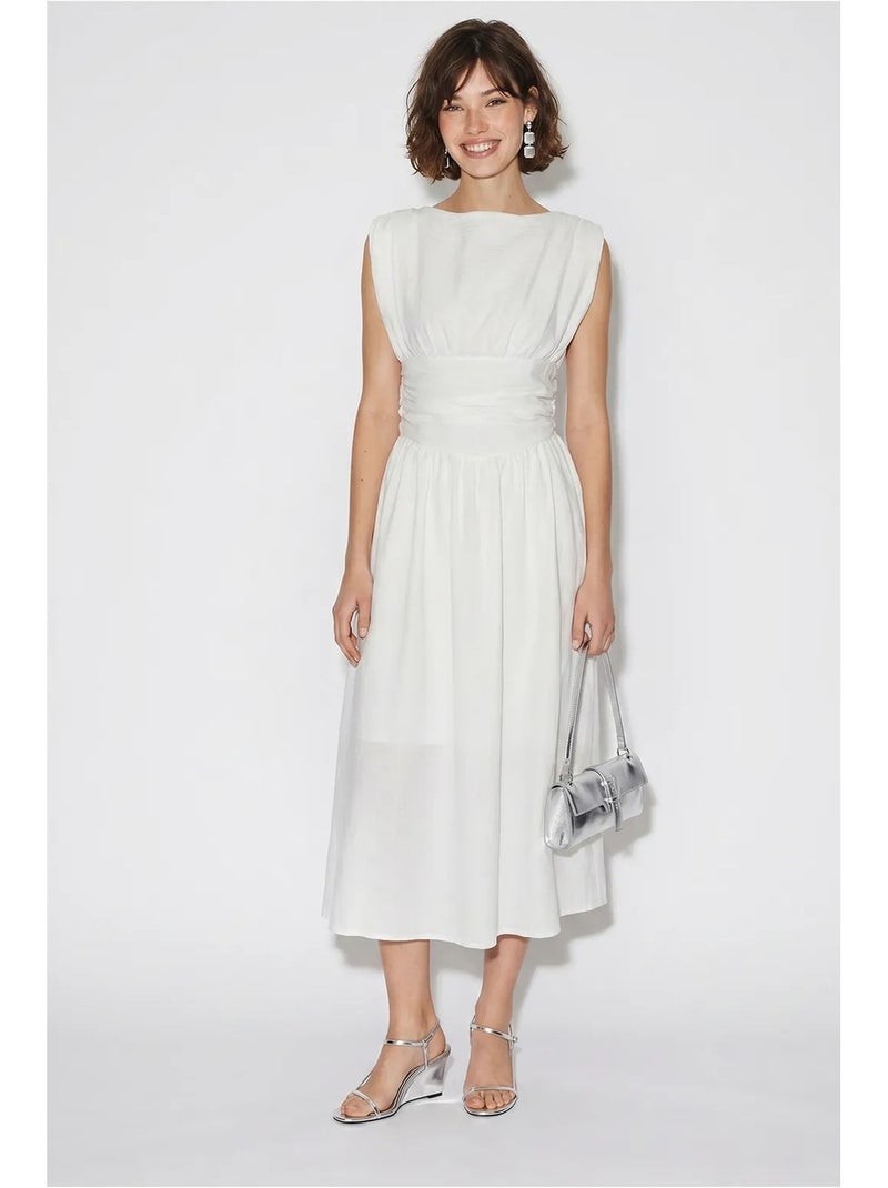 Vestido midi feminino sem mangas em linha a lucci Branco - Kiabi