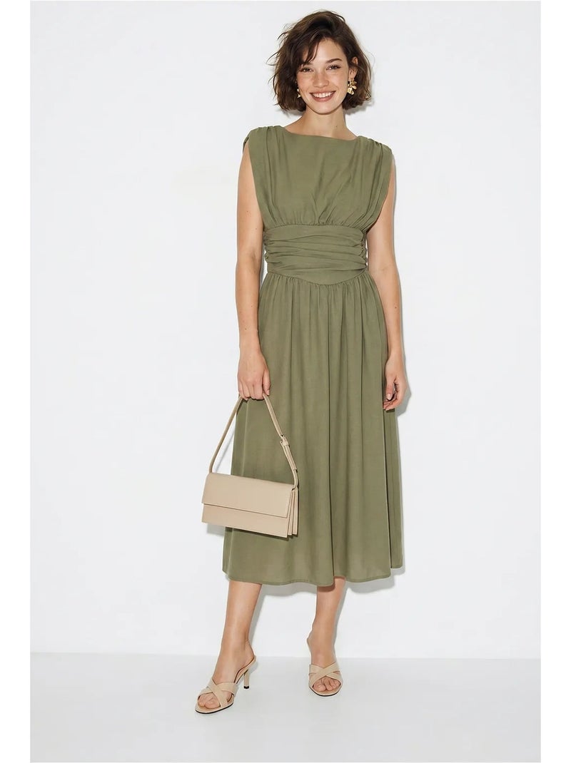 Vestido midi feminino sem mangas em linha a lucci Cáqui - Kiabi