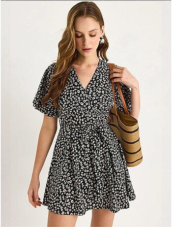 Vestido midi floral com decote em v e racha lucci