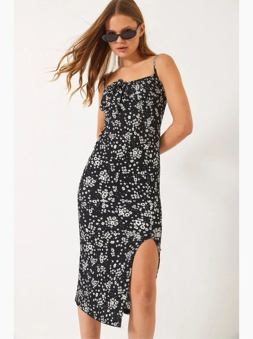 Vestido midi floral com decote quadrado lucci - Kiabi Vestido midi floral com decote quadrado lucci - Kiabi