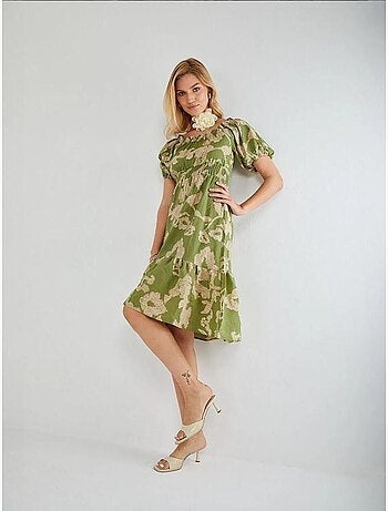 Vestido midi floral com folhos, ombros descobertos e detalhe de atar mixray