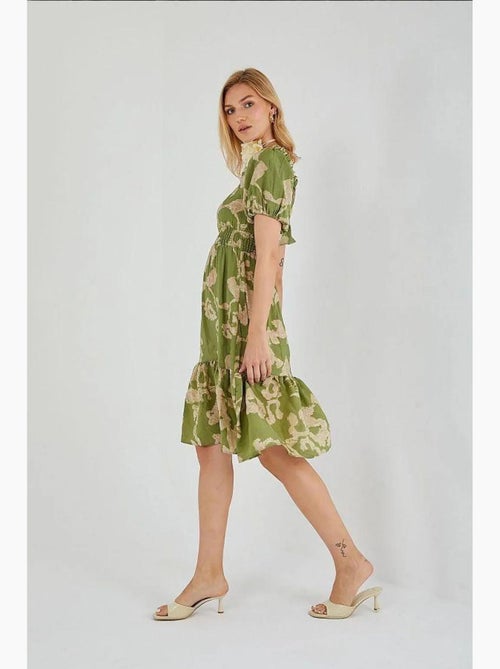 Vestido midi floral com folhos, ombros descobertos e detalhe de atar mixray - Kiabi Vestido midi floral com folhos, ombros descobertos e detalhe de atar mixray - Kiabi
