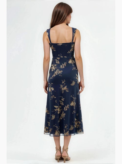 Vestido midi floral com gola em coração hiccup - Kiabi Vestido midi floral com gola em coração hiccup - Kiabi