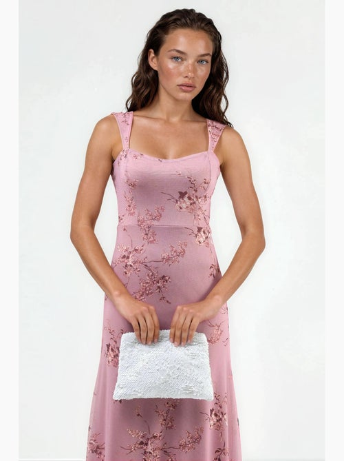 Vestido midi floral com gola em coração hiccup - Kiabi Vestido midi floral com gola em coração hiccup - Kiabi