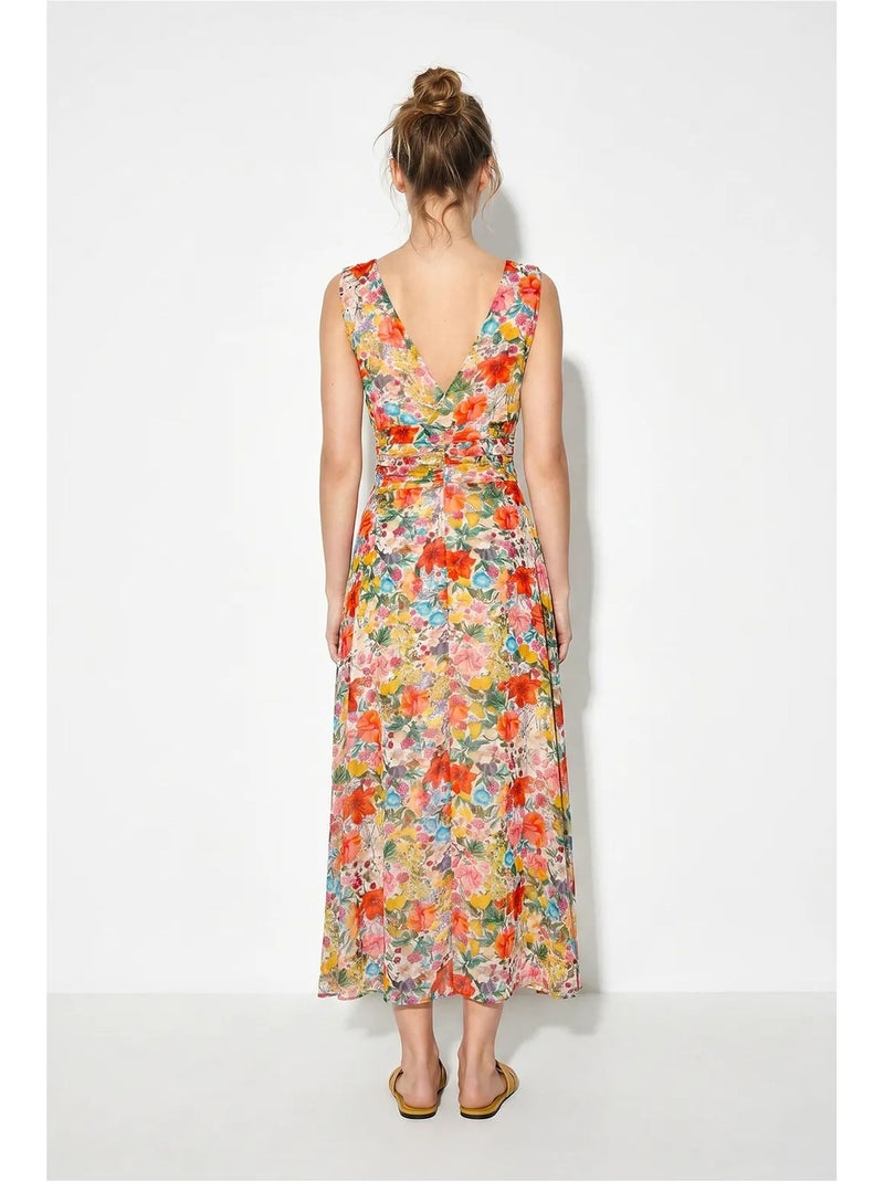 Vestido midi floral em linha a lucci Branco - Kiabi
