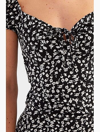 Vestido midi floral ombro a ombro com racha lateral hiccup