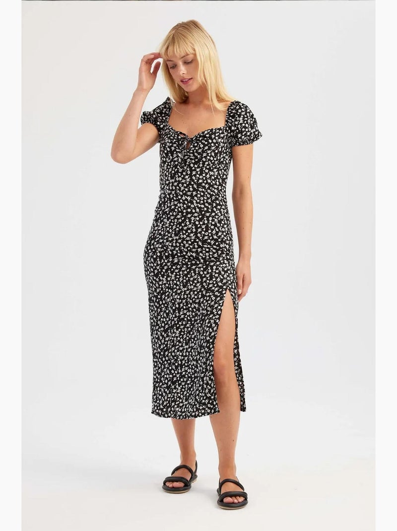 Vestido midi floral ombro a ombro com racha lateral hiccup Preto - Kiabi