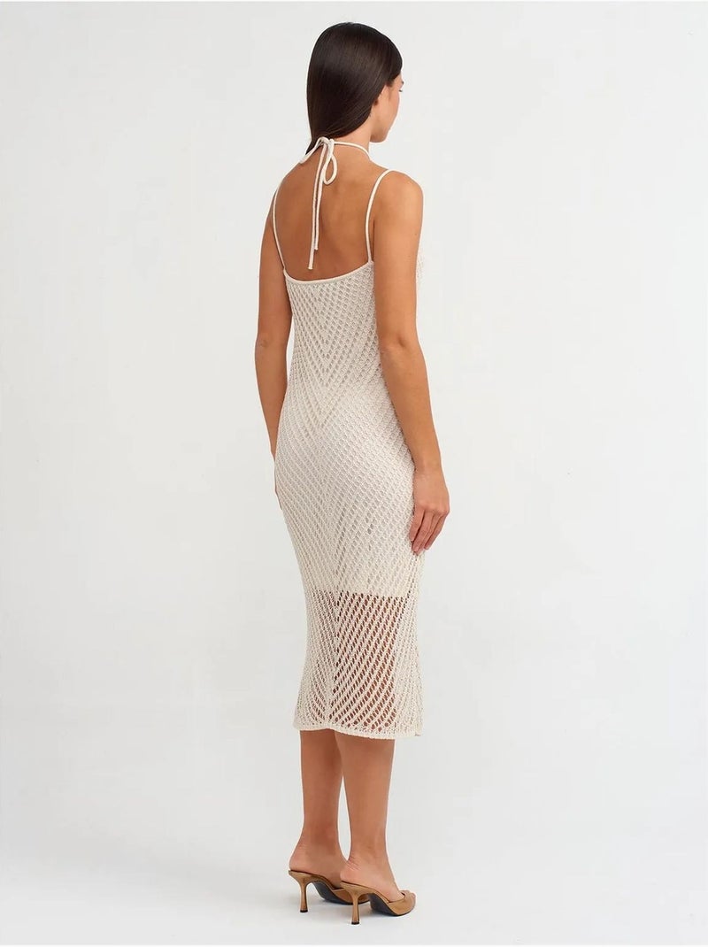 Vestido midi halter texturizado com recorte Creme - Kiabi