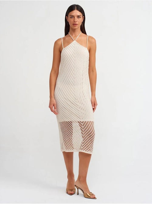 Vestido midi halter texturizado com recorte - Kiabi Vestido midi halter texturizado com recorte - Kiabi