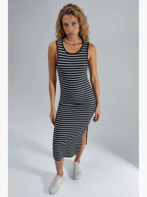 Vestido midi justo canelado às riscas com decote redondo hiccup - Kiabi Vestido midi justo canelado às riscas com decote redondo hiccup - Kiabi