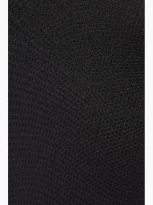 Vestido midi justo com decote em v e alças finas hiccup - Kiabi Vestido midi justo com decote em v e alças finas hiccup - Kiabi