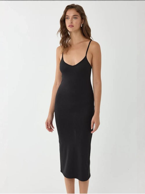 Vestido midi justo com decote em V e alças finas - Kiabi Vestido midi justo com decote em V e alças finas - Kiabi