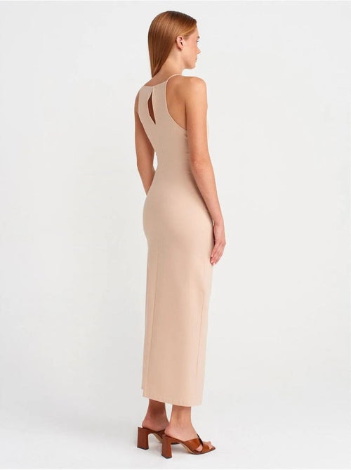Vestido midi justo com decote halter e racha dilvin - Kiabi Vestido midi justo com decote halter e racha dilvin - Kiabi