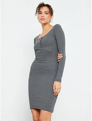 Vestido midi justo com gola redonda tommy