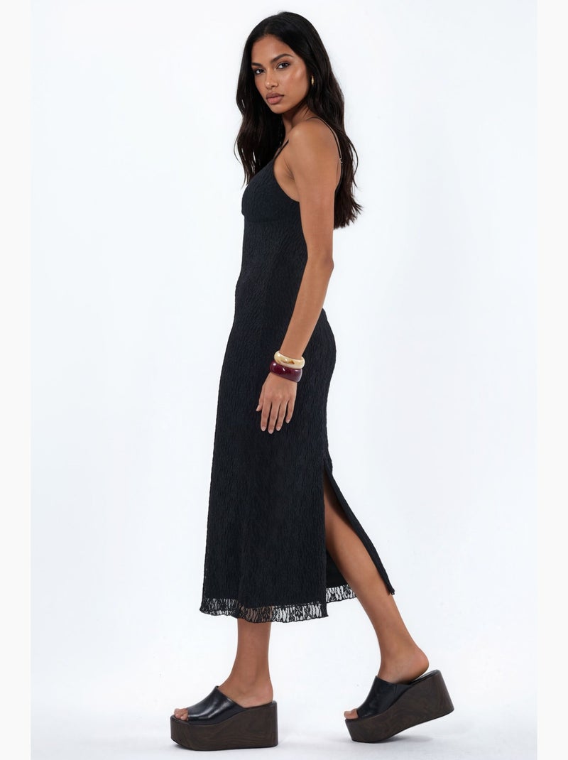 Vestido midi justo de renda com decote em v hiccup Preto - Kiabi