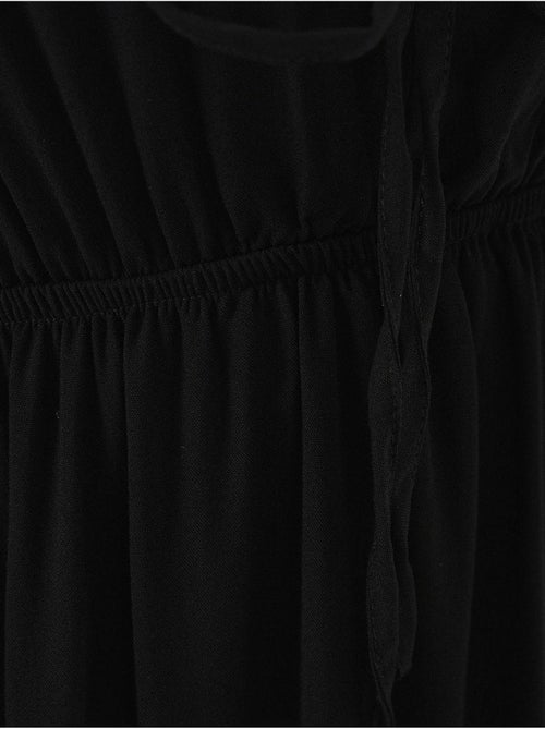 Vestido midi justo em a com decote em v e detalhe de vivo bdart - Kiabi Vestido midi justo em a com decote em v e detalhe de vivo bdart - Kiabi