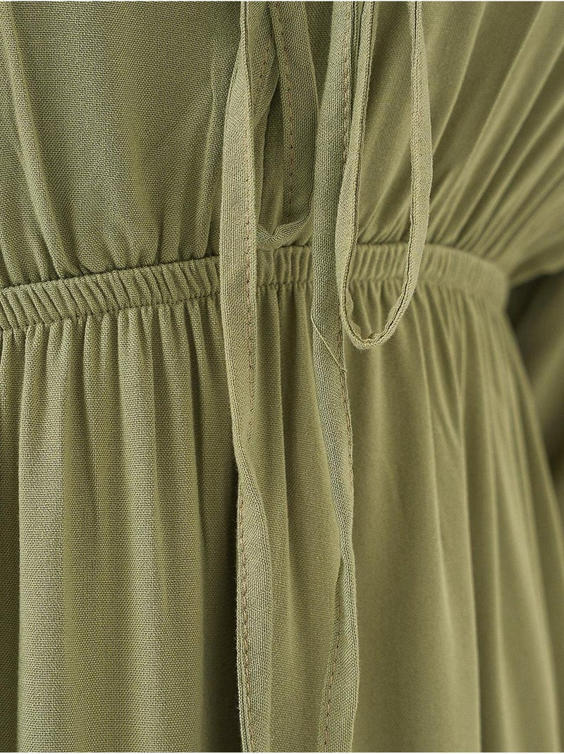 Vestido midi justo em a com decote em v e detalhe de vivo bdart Verde escuro - Kiabi