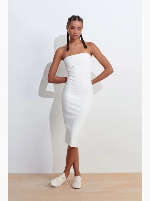 Vestido midi justo sem alças dilvin - Kiabi Vestido midi justo sem alças dilvin - Kiabi