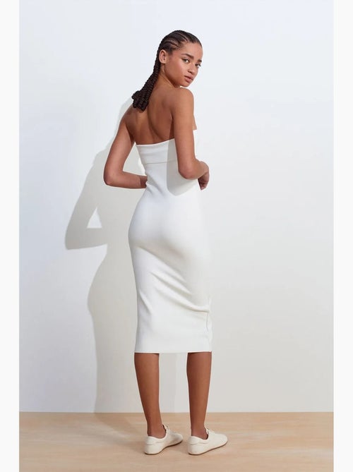 Vestido midi justo sem alças dilvin - Kiabi Vestido midi justo sem alças dilvin - Kiabi