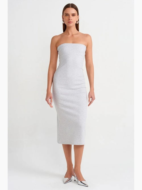 Vestido midi justo sem alças dilvin - Kiabi Vestido midi justo sem alças dilvin - Kiabi
