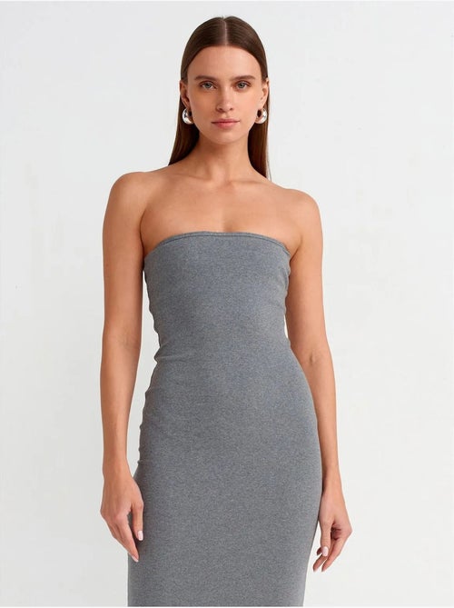 Vestido midi justo sem alças dilvin - Kiabi Vestido midi justo sem alças dilvin - Kiabi