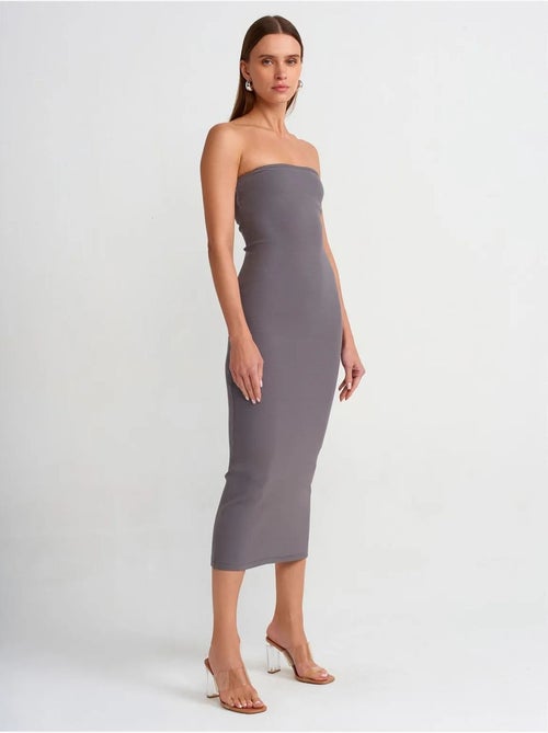 Vestido midi justo sem alças dilvin - Kiabi Vestido midi justo sem alças dilvin - Kiabi