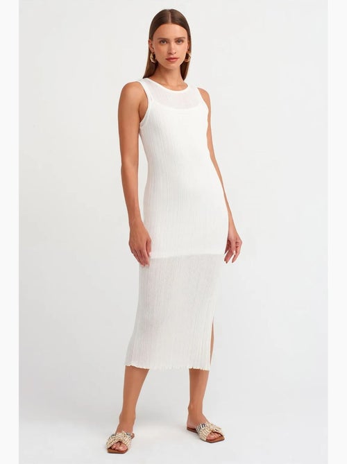 Vestido midi justo sem mangas canelado dilvin - Kiabi Vestido midi justo sem mangas canelado dilvin - Kiabi