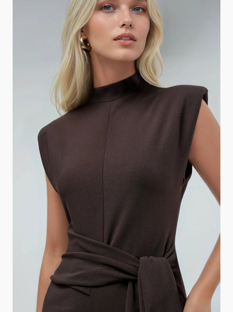 Vestido midi justo sem mangas com detalhe de atar busem Castanho-escuro - Kiabi