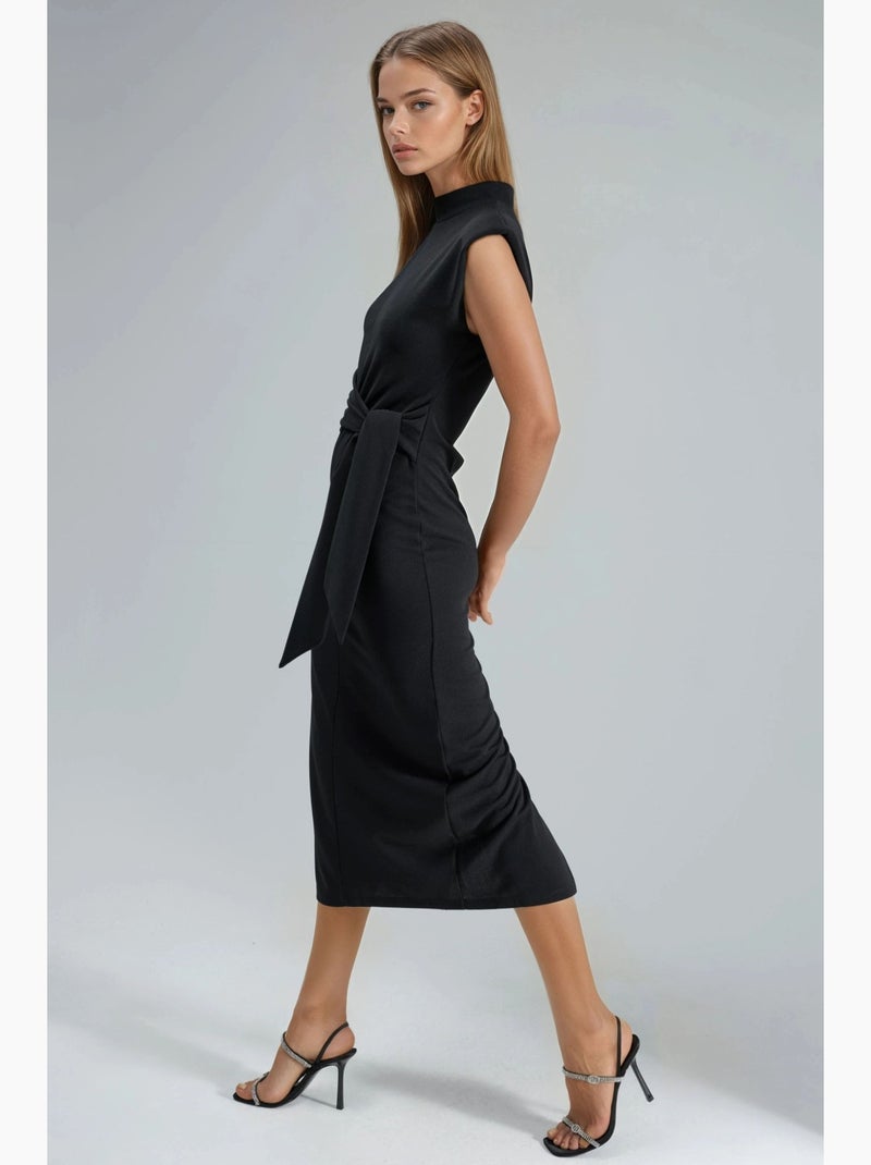 Vestido midi justo sem mangas com detalhe de atar busem Preto - Kiabi
