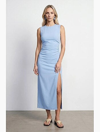 Vestido midi justo sem mangas com fenda dilvin