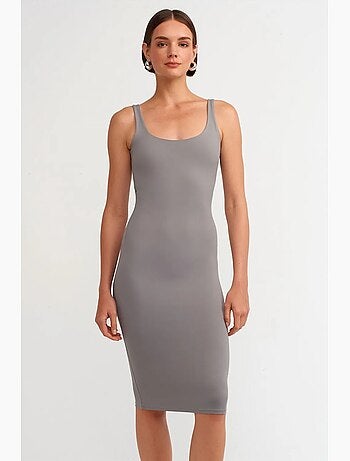 Vestido midi justo sem mangas dilvin