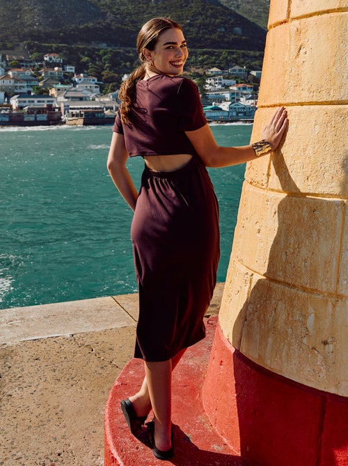 Vestido midi liso aberto atrás - Kiabi