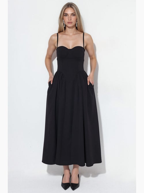 Vestido midi liso com decote em coração hiccup - Kiabi Vestido midi liso com decote em coração hiccup - Kiabi