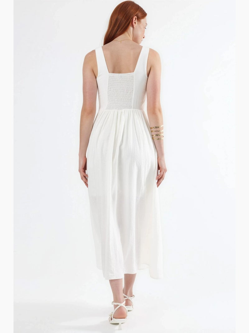 Vestido midi liso com decote quadrado busem Branco - Kiabi