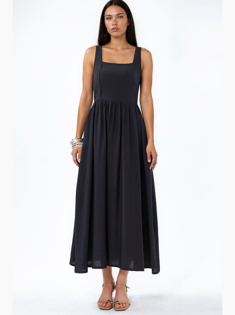 Vestido midi liso com decote quadrado busem Preto - Kiabi