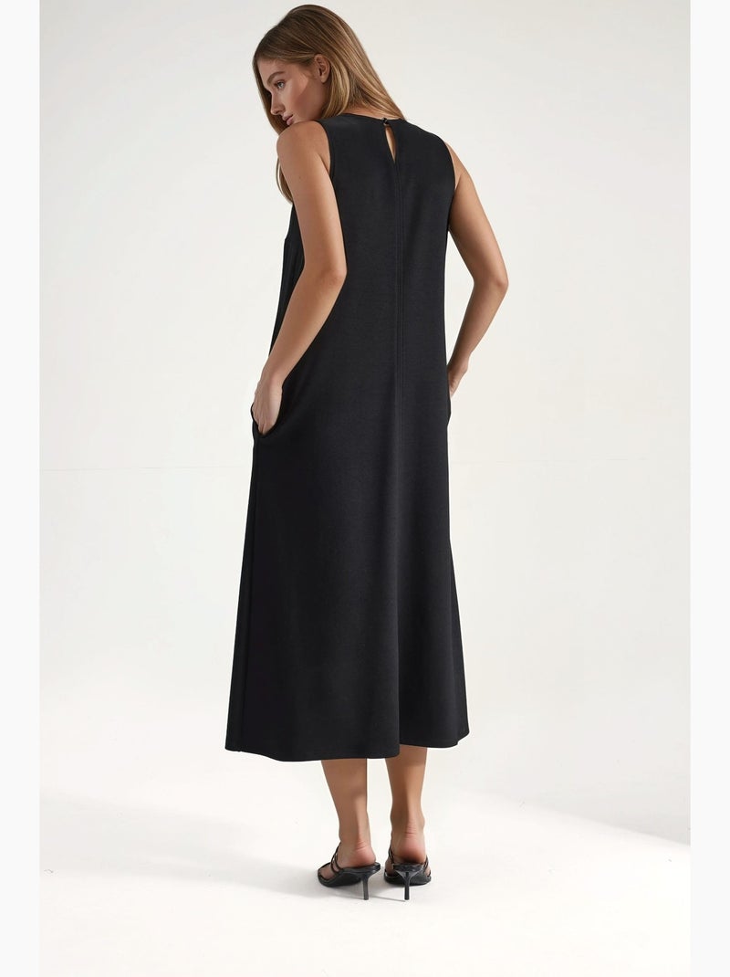 Vestido midi relaxed fit com toque modal e bolsos hiccup Preto - Kiabi