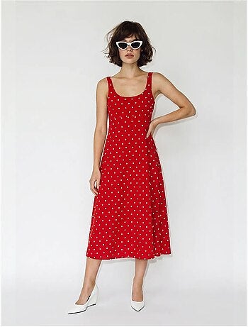 Vestido midi sem mangas de bolinhas com detalhe de amarração lucci