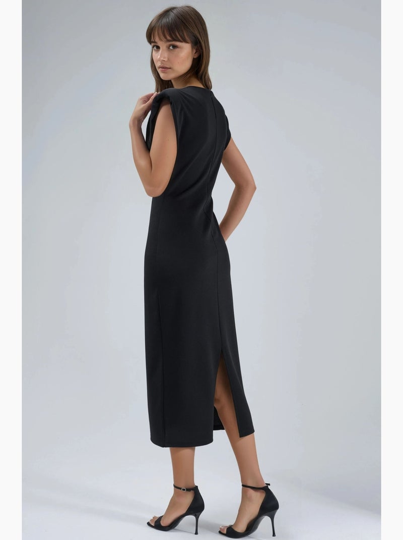Vestido midi slim fit com detalhe de acessório busem Preto - Kiabi