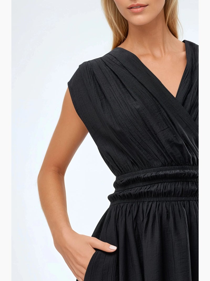 Vestido midi texturizado com decote em v busem Preto - Kiabi