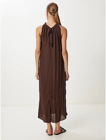 Vestido midi texturizado com decote halter istanbul