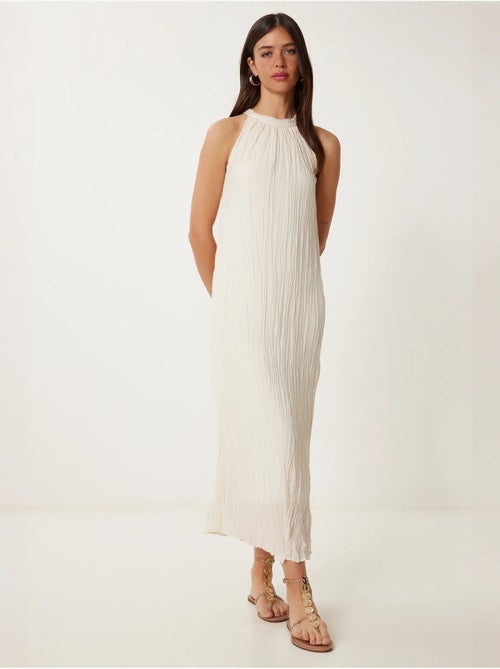 Vestido midi texturizado com decote halter istanbul - Kiabi Vestido midi texturizado com decote halter istanbul - Kiabi