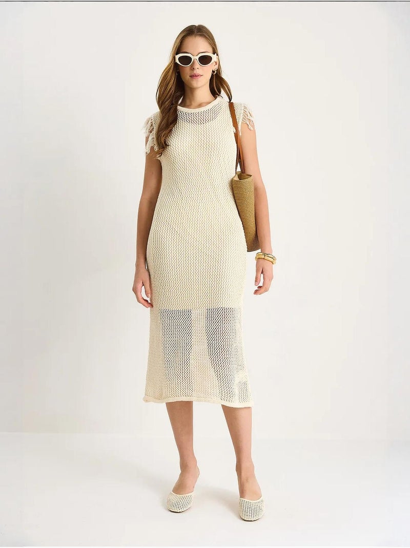 Vestido midi texturizado com detalhe de folhos lucci Marfim - Kiabi